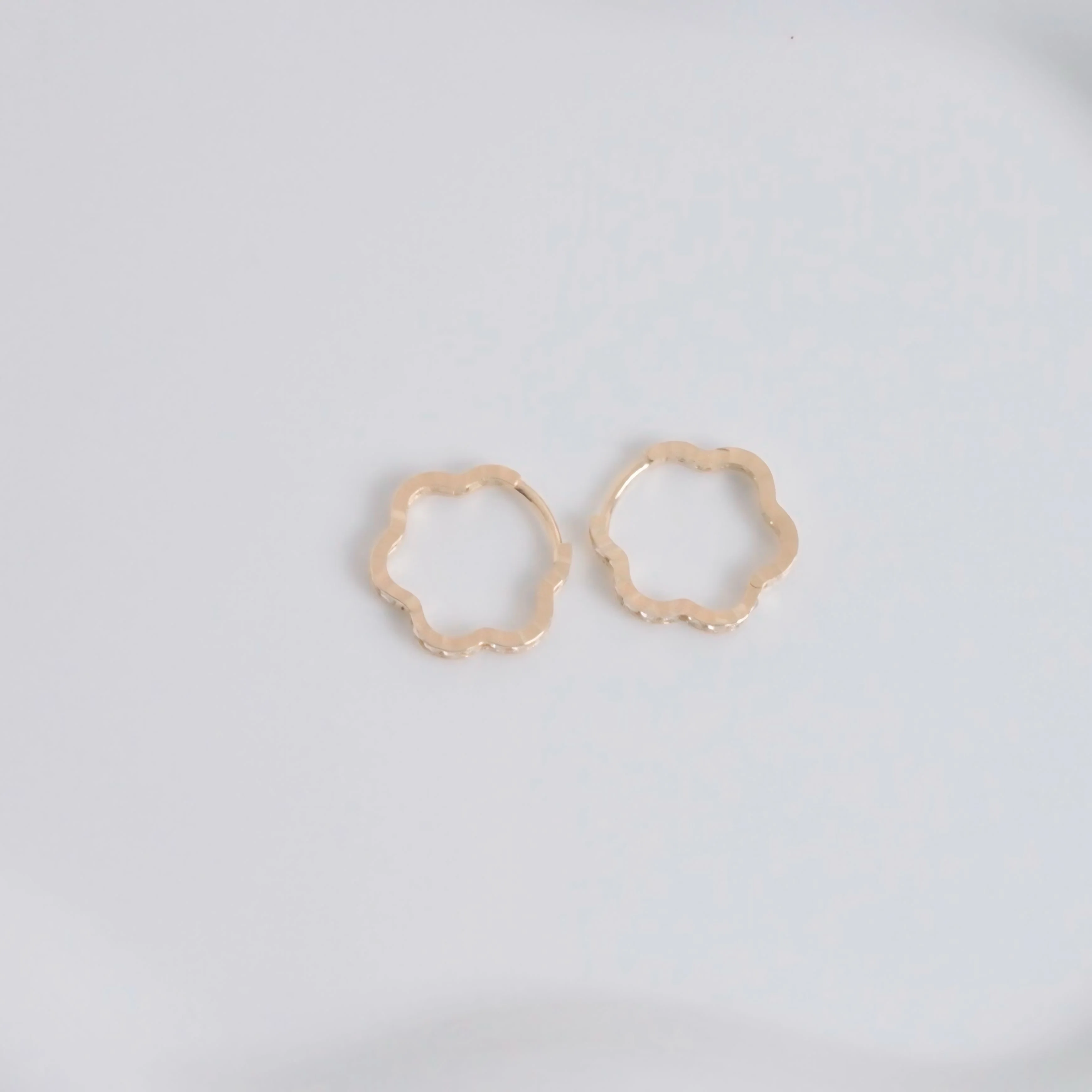 14k Gold Hoops - Eterna Shine - Image 3