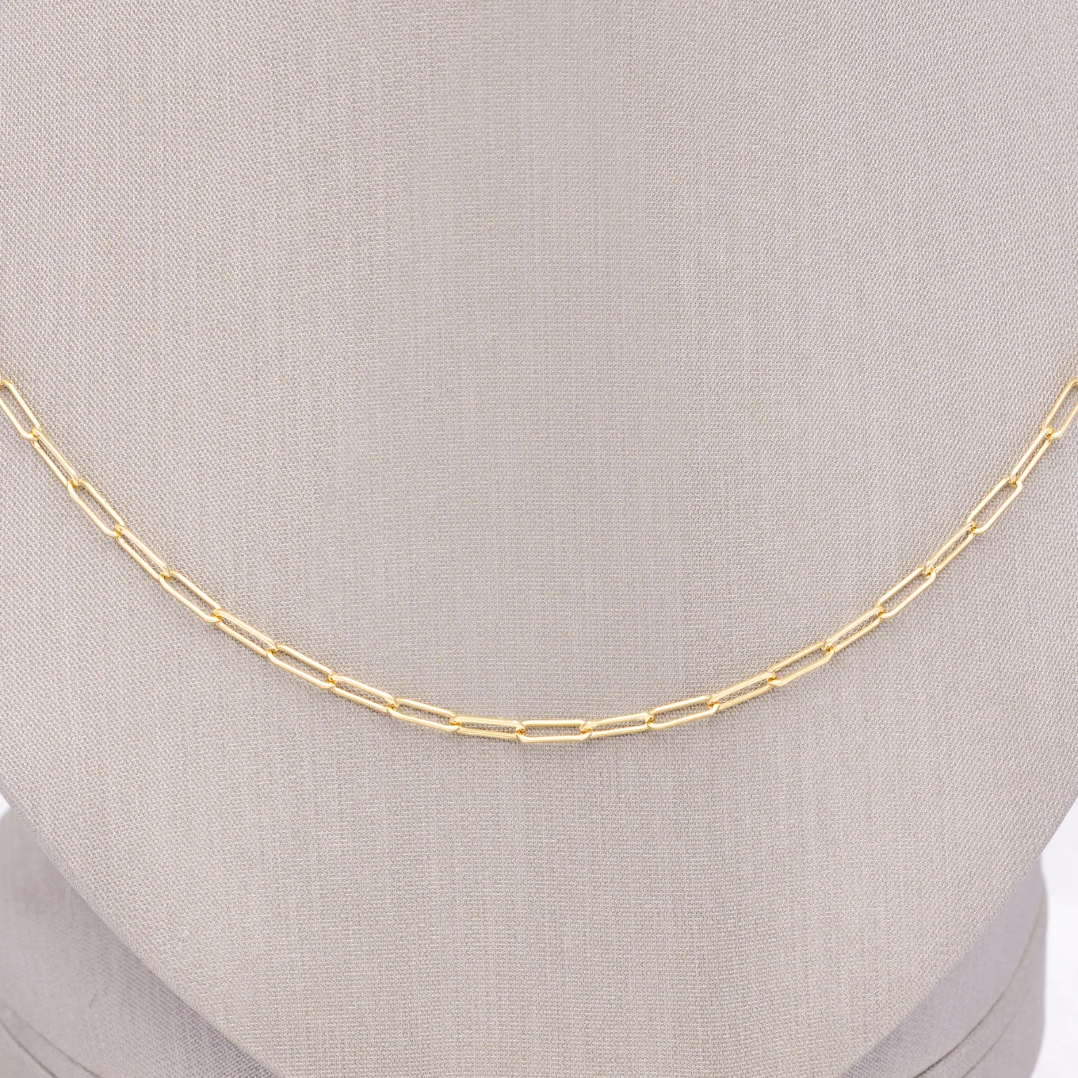 14k Medium Clip Chain - Everyday Essential - Image 3