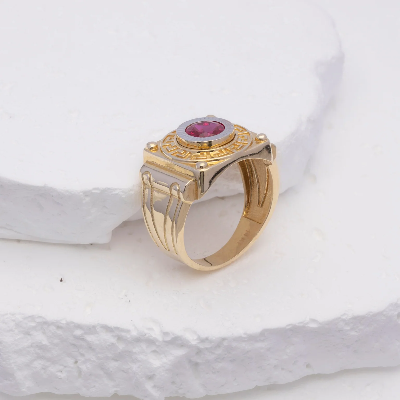 14k Red Circle Ring - Stand Out - Image 3