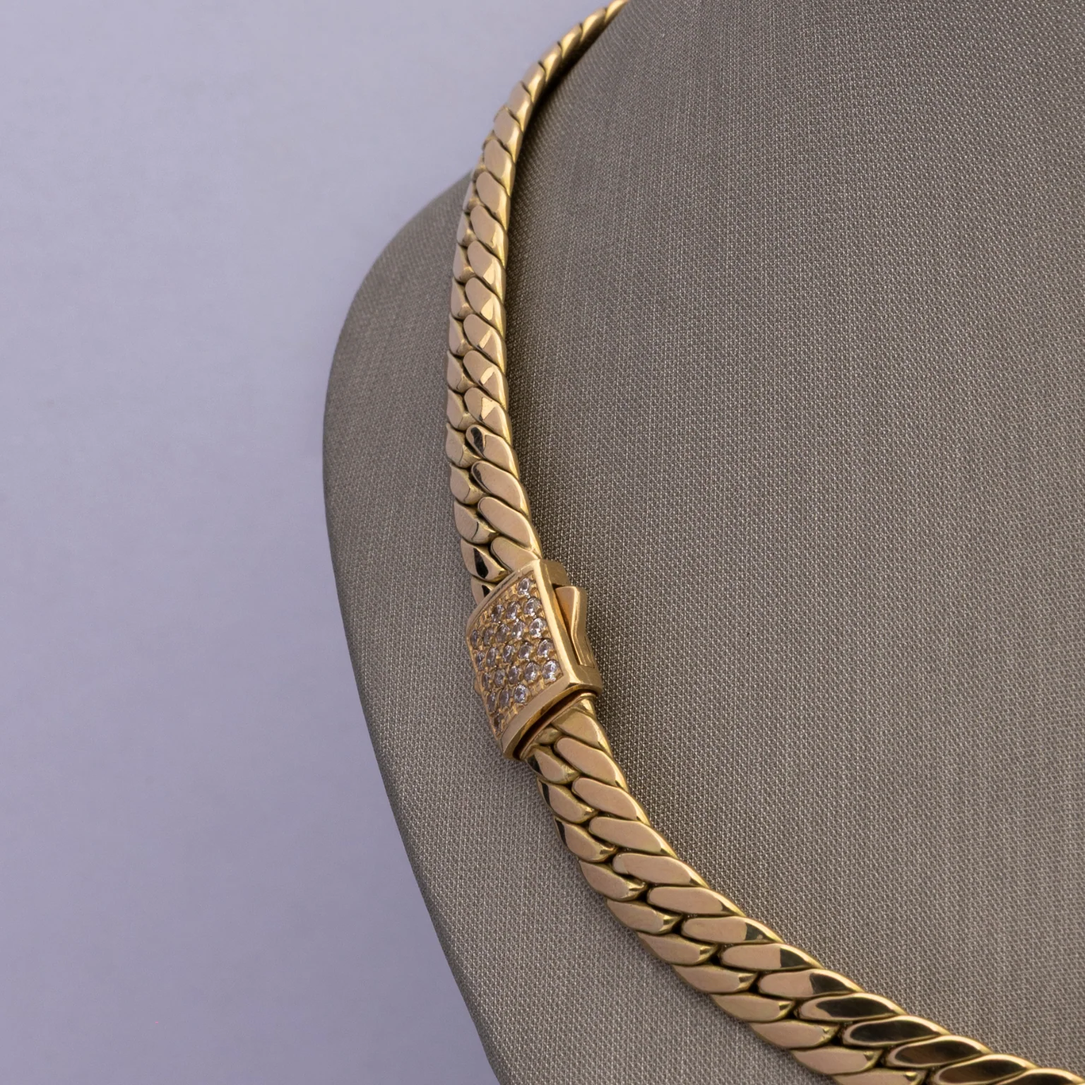 14k Cuban Link Necklace - Iconic Strength - Image 4