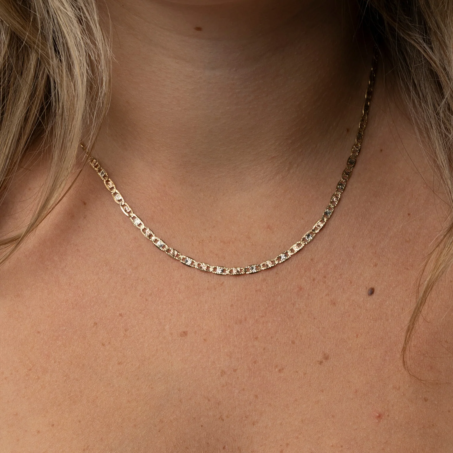 14k Thin Tri-Color Gold Chain – Elegant Piece - Image 3