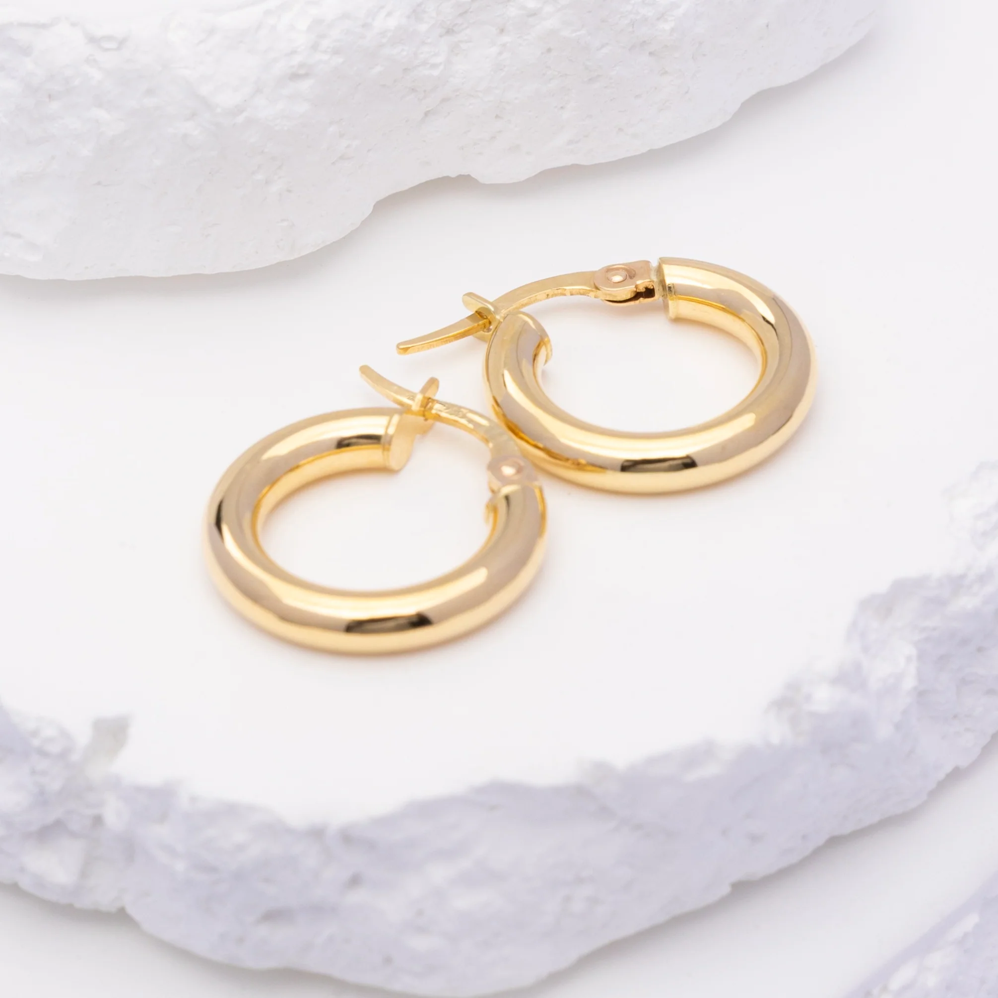 18k Bold Hoop Earrings – Double the Shine - Image 8