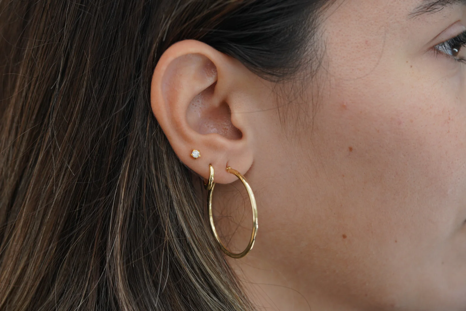 14k Plain Hoop Earrings – Old Times - Image 3