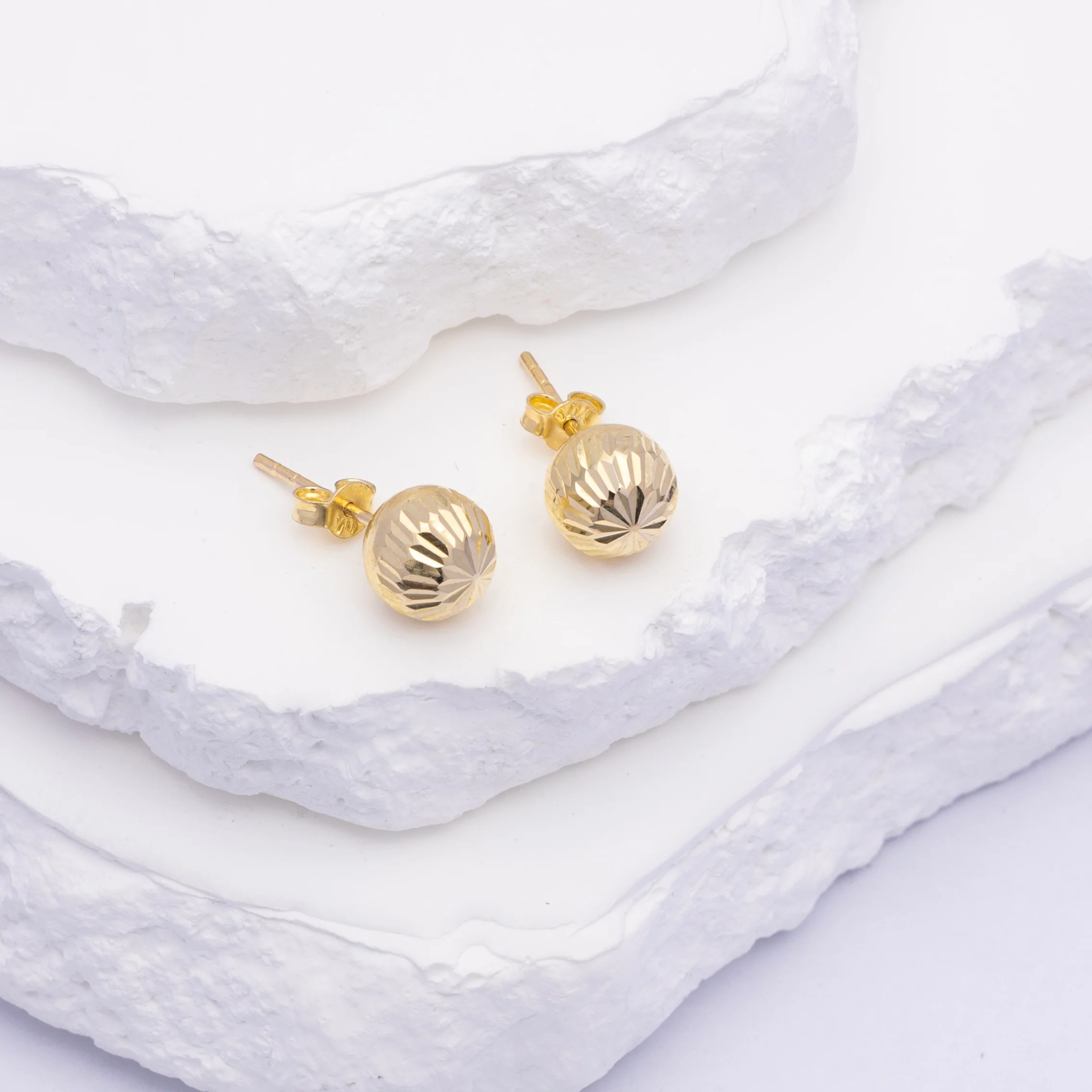 10k Solid Round Earrings – Timeless Shine - Image 4